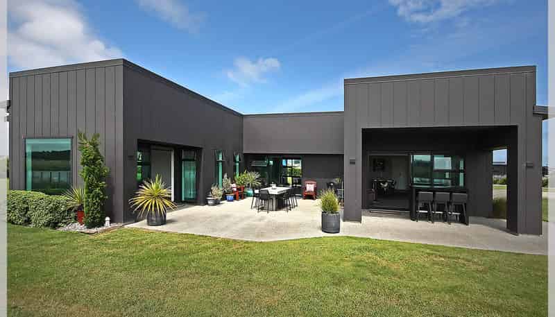 16 Carex Grove, FOXTON BEACH