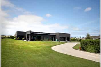 16 Carex Grove, FOXTON BEACH