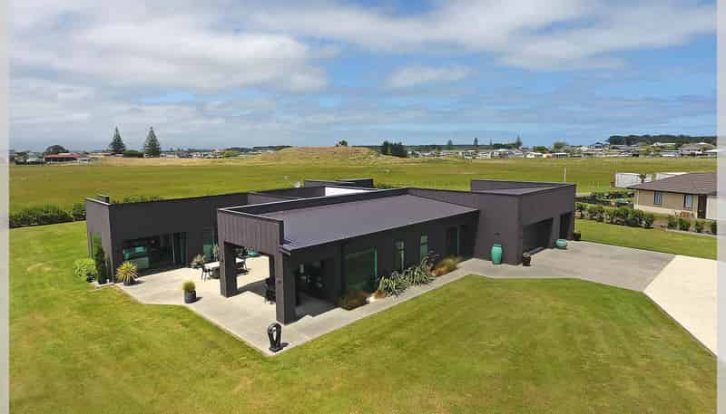 16 Carex Grove, FOXTON BEACH