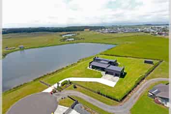 16 Carex Grove, FOXTON BEACH