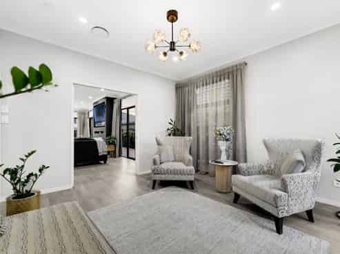 19  Tinaku Road, Flat Bush