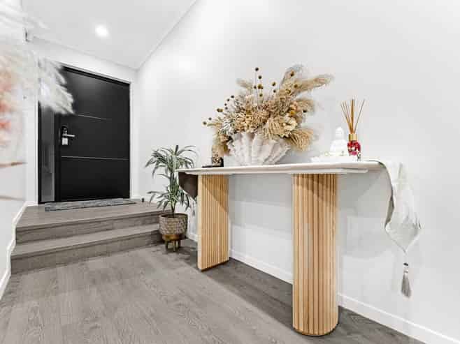 19  Tinaku Road, Flat Bush