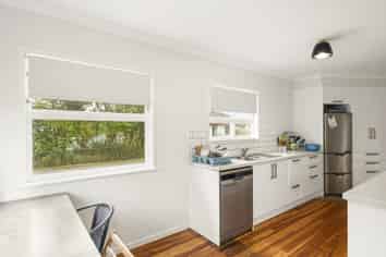 2 Gear Street, Utuhina