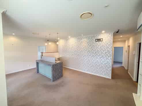 Prime salon/office space in Hokowhitu Village