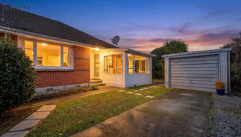 2/49A Shakespeare Avenue, Trentham