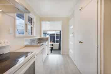 2/49A Shakespeare Avenue, Trentham