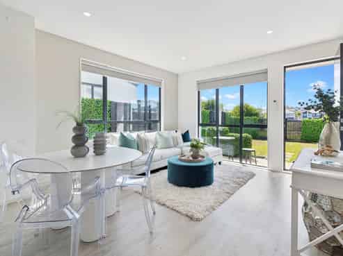 12 Serpent Road, Flat Bush