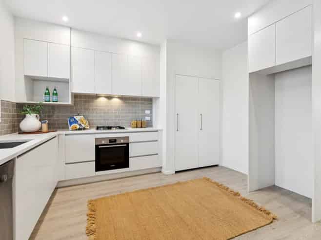 12 Serpent Road, Flat Bush