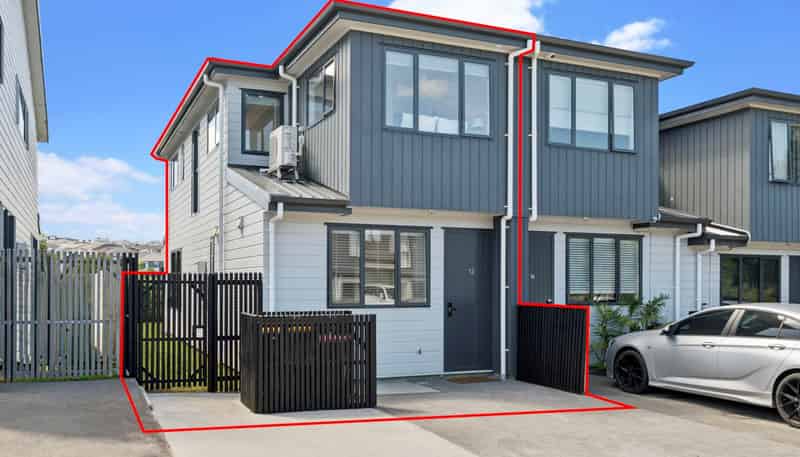 12 Serpent Road, Flat Bush