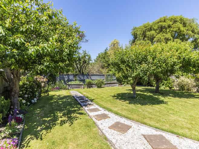 92 Rose Street, Somerfield