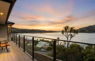 16 Lauder Street, COMPANY BAY