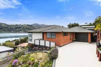 16 Lauder Street, COMPANY BAY