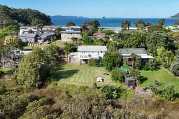 4 Riverview Road, Cooks Beach