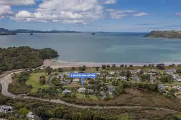 4 Riverview Road, Cooks Beach