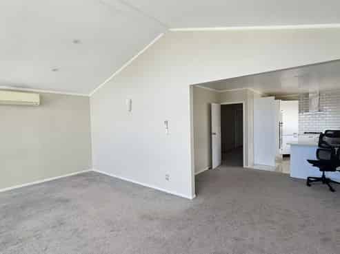 38 Arran Road, Browns Bay