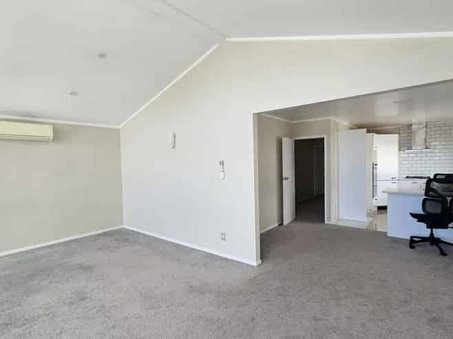 38 Arran Road, Browns Bay