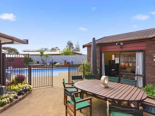 11 Oakwood Grove, Paraparaumu Beach