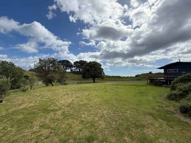 137 Sandhills Road, Great Barrier Island
