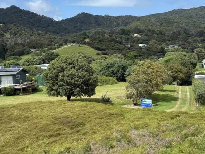 137 Sandhills Road, Great Barrier Island