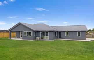 32 Costello Drive, Ngatea