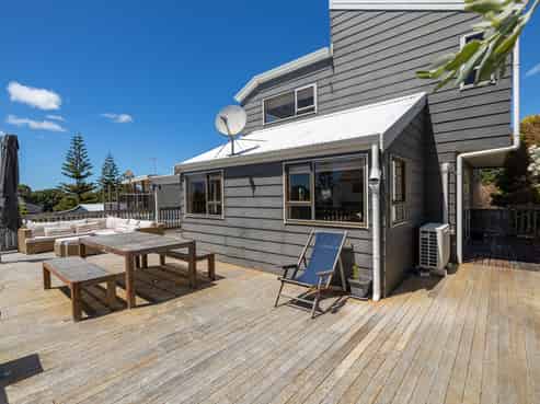 16 Palm Parade, Riversdale