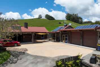 105 Paranui Road, TAIPA