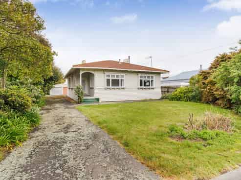 37 Ladys Mile, Foxton