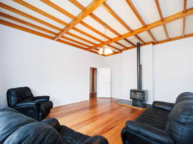 37 Ladys Mile, Foxton