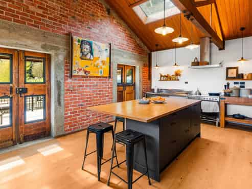 328 Gladstone Road North, Kinmont Park