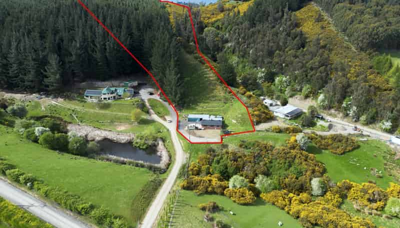 328 Gladstone Road North, Kinmont Park