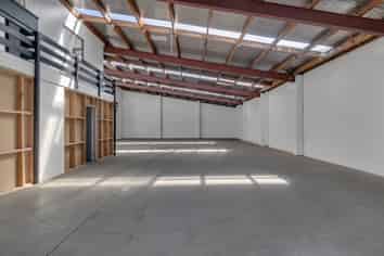 Freehold Central Industrial – Addington