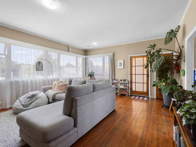 67 Jellicoe Drive, Hamilton East