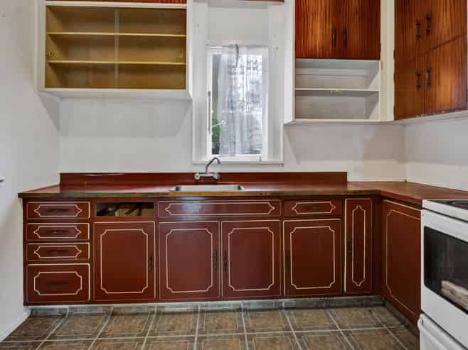 93 Swansea Road, Stratford