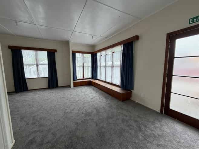 105 Alexandra Crescent, Mayfair