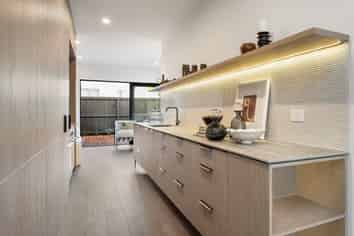 5/44 Winchester Street, Merivale