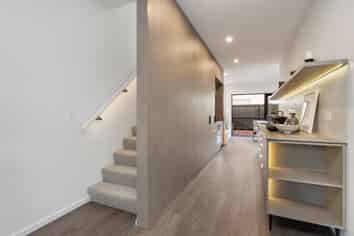 5/44 Winchester Street, Merivale