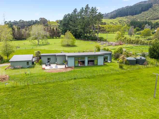 50 Kents Road, Reikorangi