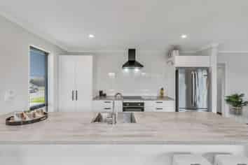 2 Glenmark Drive, DARFIELD