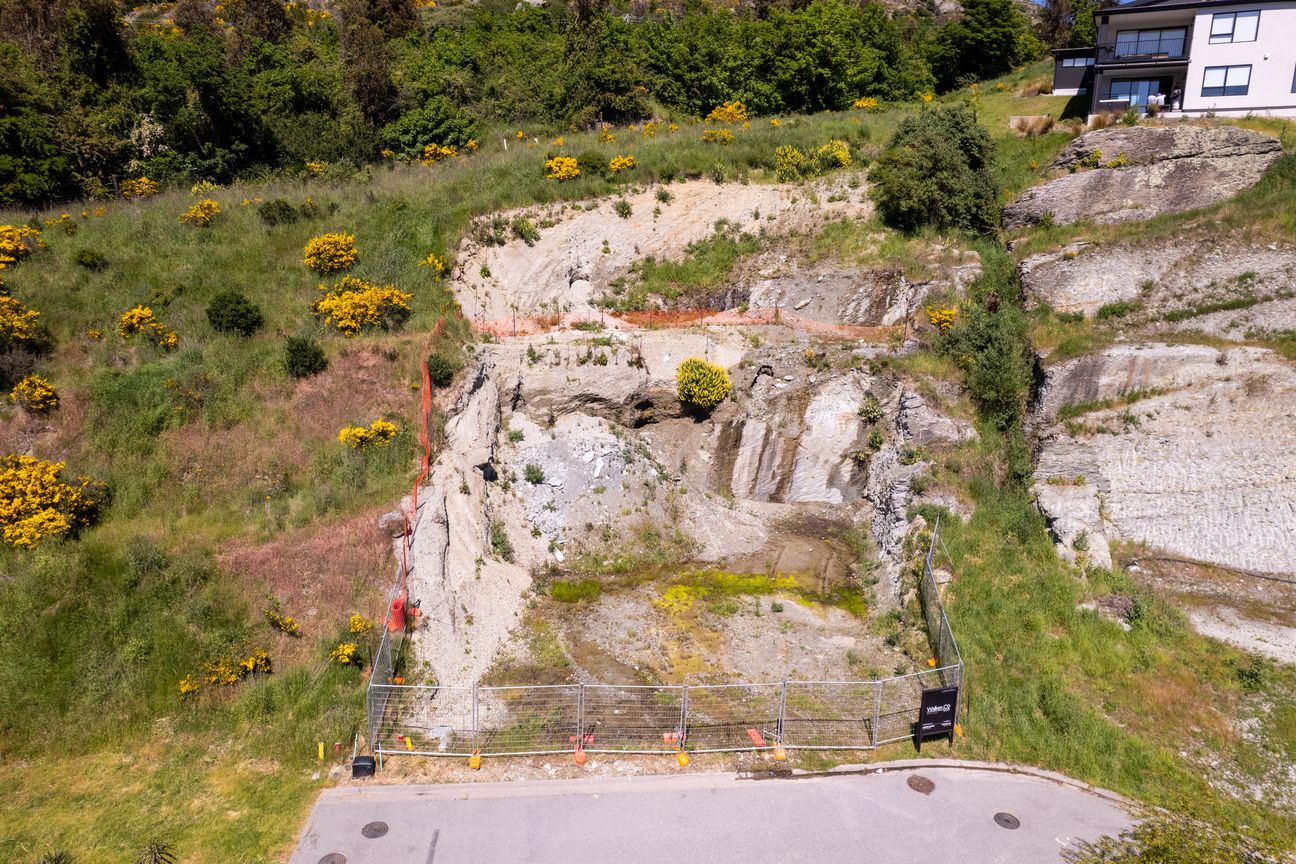 Sun, Views & Consent in Prime Kawarau Falls - Fler