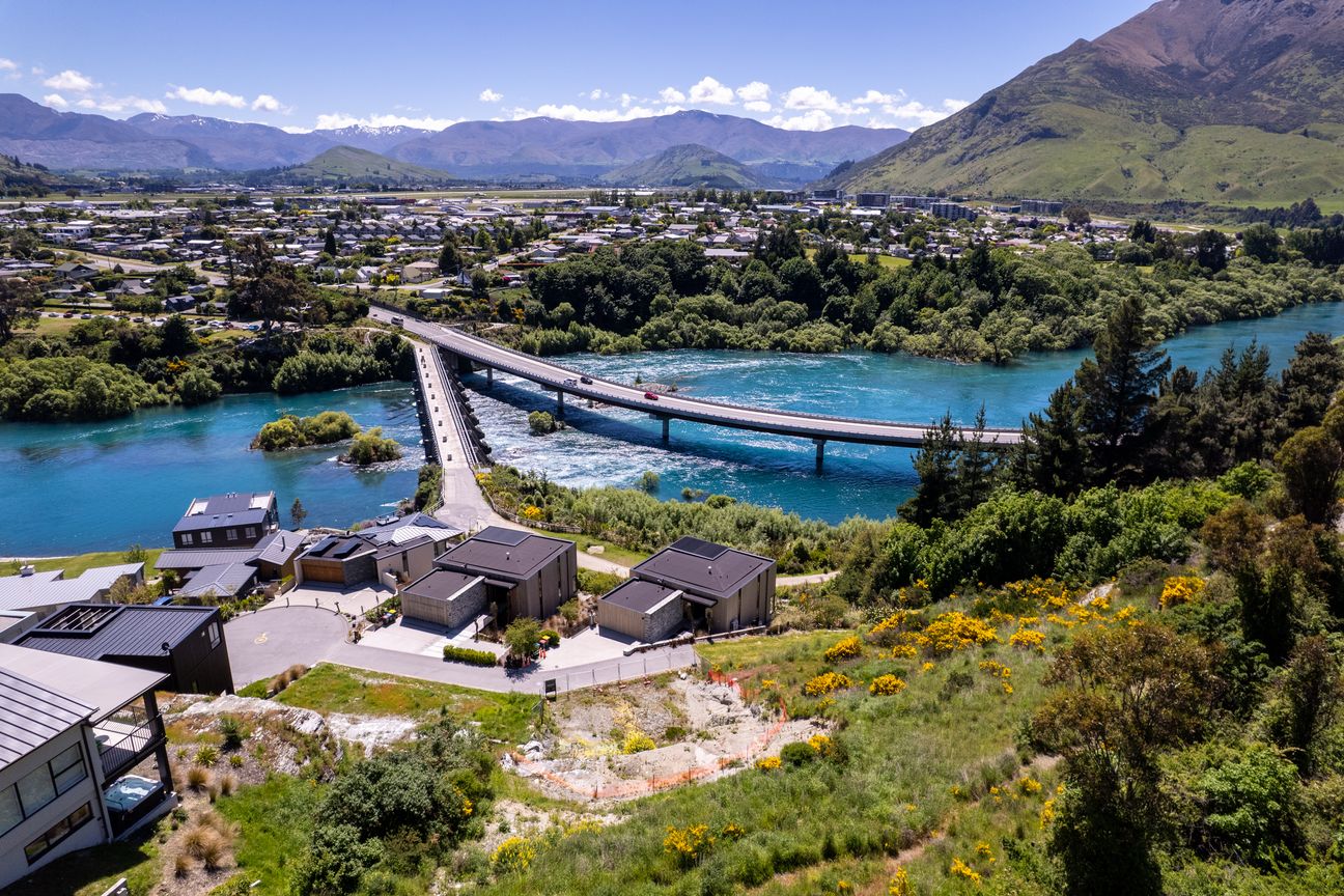 Sun, Views & Consent in Prime Kawarau Falls - Bild 2
