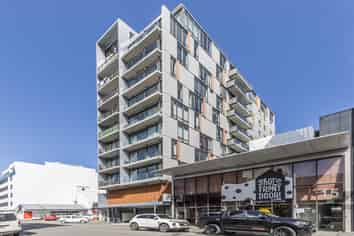 64/13 College Street, Te Aro