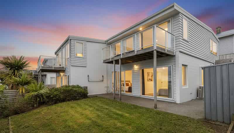 22D Mandalay Terrace, Khandallah