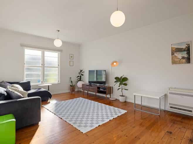 44 Plunket Terrace, Hamilton East