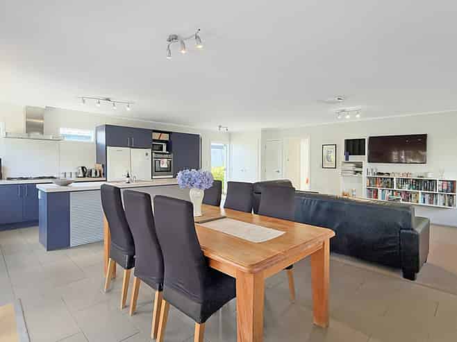 25 Whiritoa Beach Road, Whiritoa