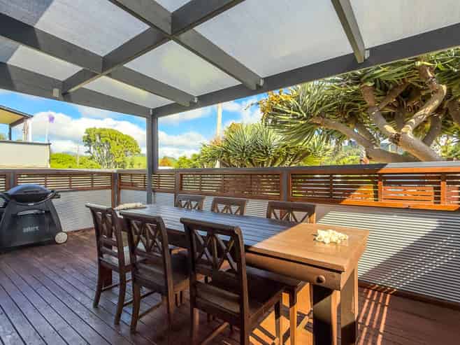25 Whiritoa Beach Road, Whiritoa