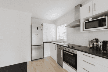 54 Lewis Street, Glenview