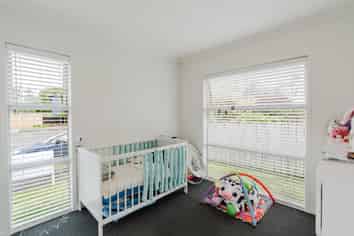 54 Lewis Street, Glenview