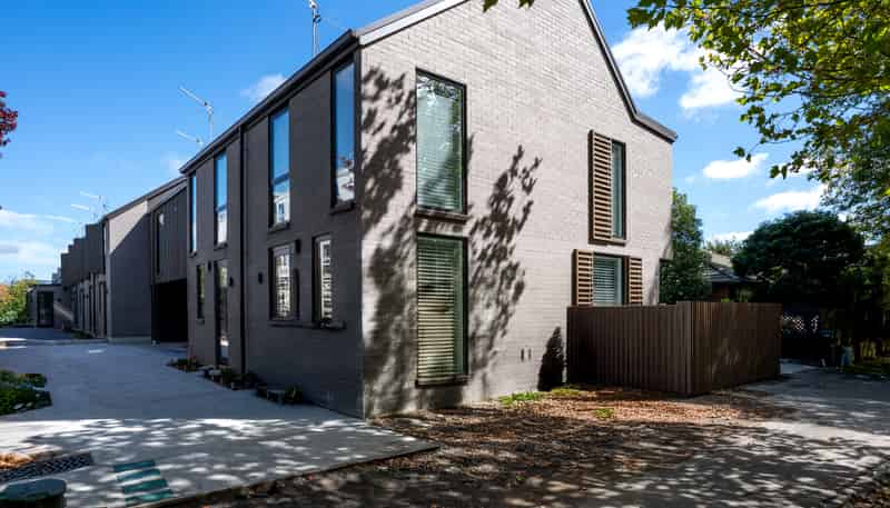 7 Grove Road, Addington