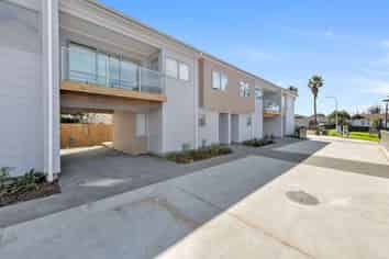 13B Sealord Place, Manurewa East