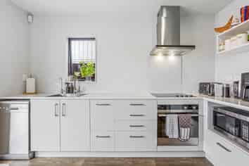 6 Jean Alma Lane, Wattle Downs